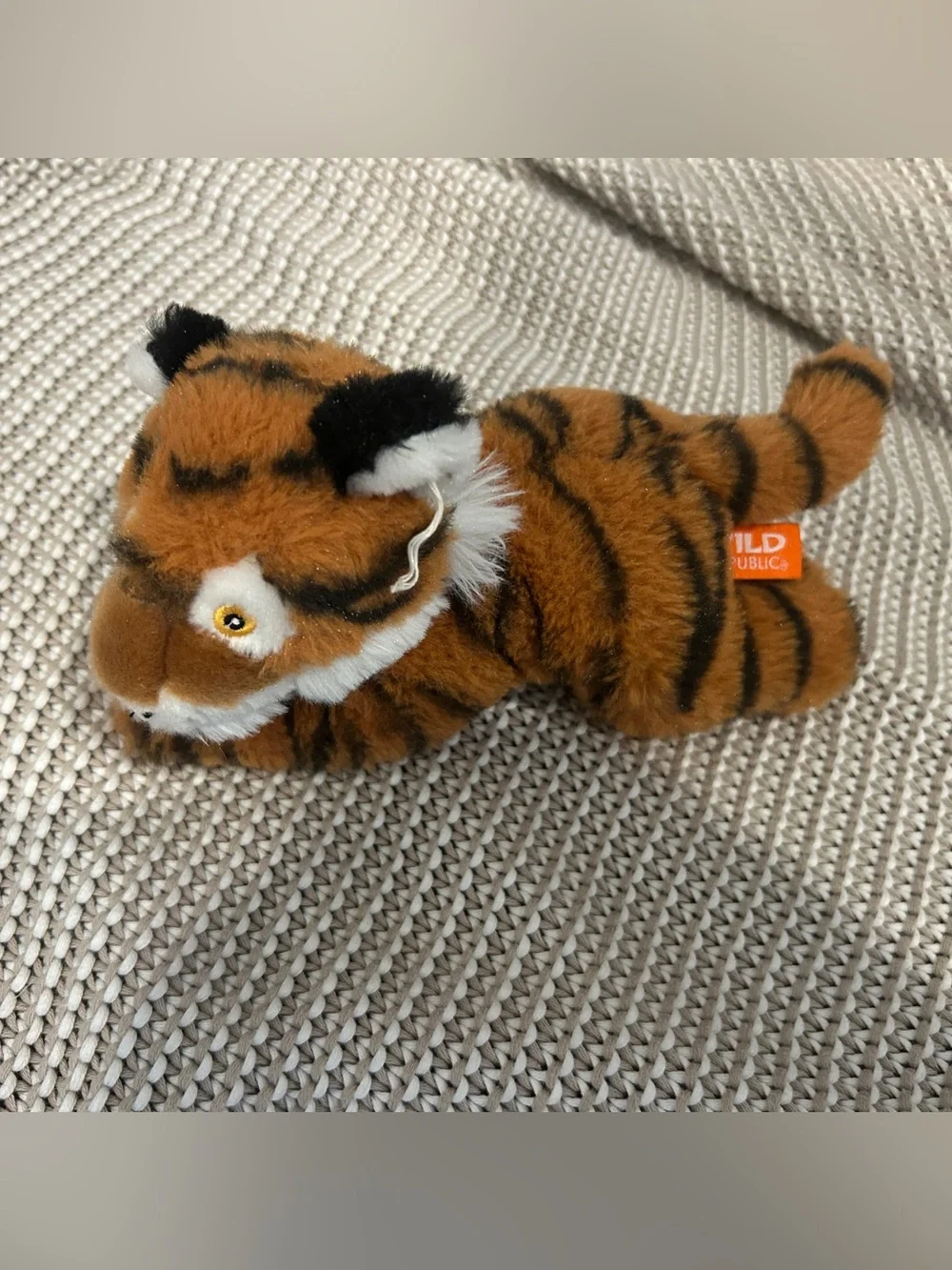 Wild republic tiger plushie stuffie cute excellent condition lightly used 8”
